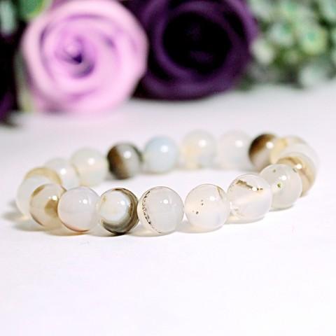 Vòng tay phong thủy đá mã não trắng